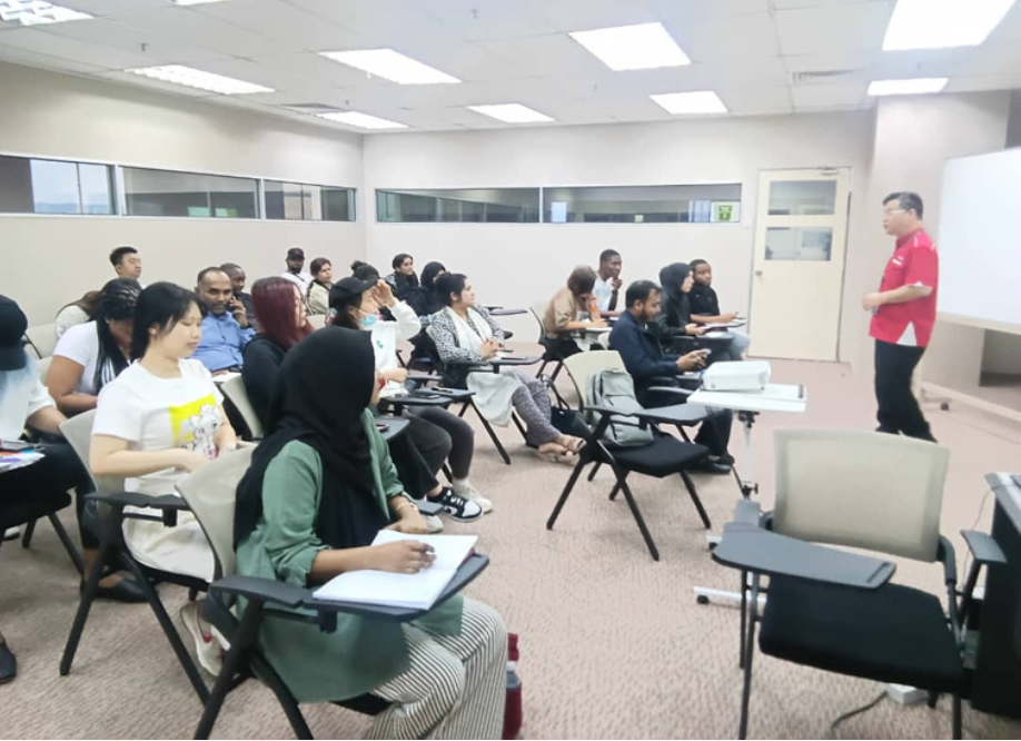 Promoting Lifelong Learning: Public Lectures and Community Educational Events at Alfa University College